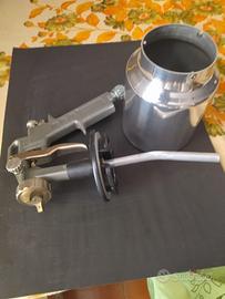 Pistola a spuzzo per verniciare e serbatoio 1 l.