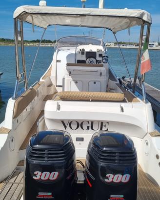 ZAR 97 Skydeck con 2 x 300 Hp Suzuki