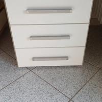 comodino 3 cassetti 