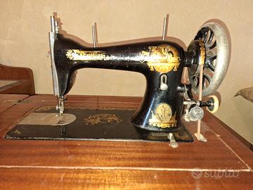 Macchina da cucire Singer vintage storica