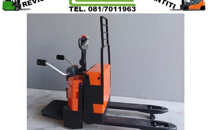 Transpallet elettrico BT LPE200/8 muletto carrelli
