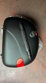 Coppia Valigie Laterali GIVI E41 Keyless Monokey