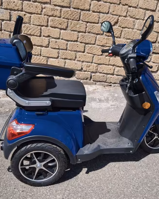 scooter  elettrico per disabili