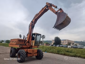 ESCAVATORE 110 Q.LI COSMOTER