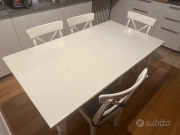 Tavolo IKEA allungabile + 4 sedie IKEA