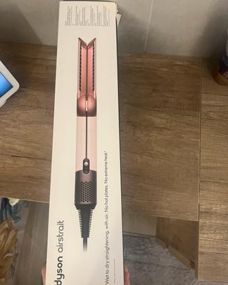 Dyson Airstrait come nuova – completa di scatola