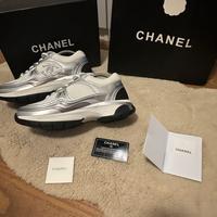 Chanel runner taglia 44