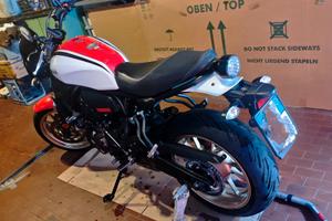 Yamaha XSR (2021) - Tenuta Maniacalmente