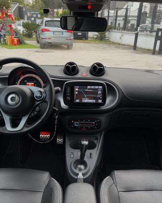 Smart forTwo 0.9 T Parisblue BRABUS Style 90CV
