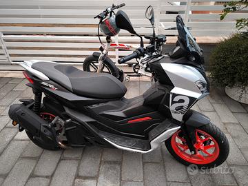 aprilia srgt 125