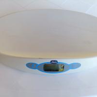 Bilancia elettronica neonati