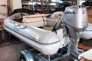 Gommone con carrello