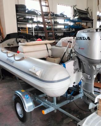 Gommone con carrello