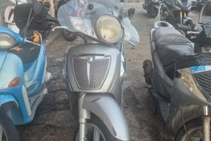 Scarabeo light 125