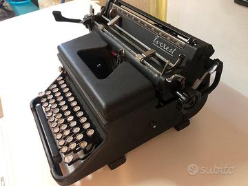 Macchina da scrivere anni /40