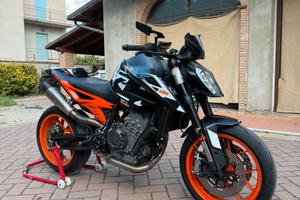 Duke 890 gp