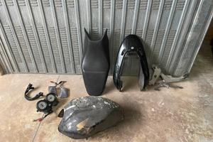 Pezzi Honda Hornet 2001