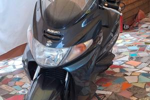 Burgman AN 400