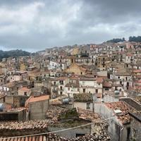 Casa indipendente a Gratteri Via Roma 36