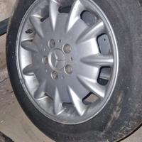 Gomme e Cerchi Mercedes E270E anno 2001