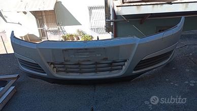 paraurto faro specchietti cerchi Opel Astra 3 seri