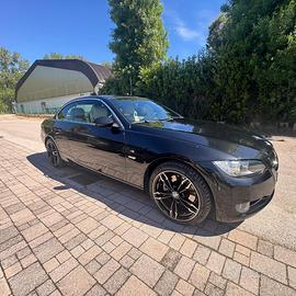 BMW 325d  coupé