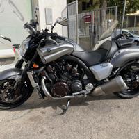 Yamaha VMAX - 2017