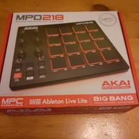 Controller MIDI nuovo Akai MPD218 