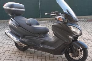 Suzuki Burgman 650 2016 LEGGERE