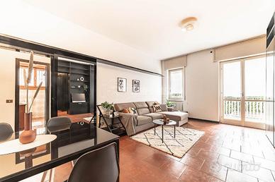 AMPIO BILOCALE CON TERRAZZINO!