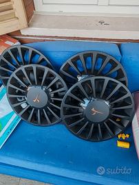 4 copricerchi ypislon da 15 tutto 25 euro 