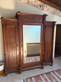 Armadio di legno d'epoca, 3 ante