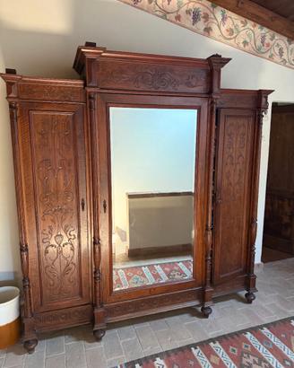 Armadio di legno d'epoca, 3 ante