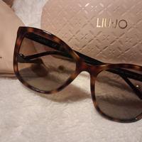 OCCHIALE DA SOLE LIU JO

Modello LJ 707-S 