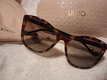 OCCHIALE DA SOLE LIU JO

Modello LJ 707-S 