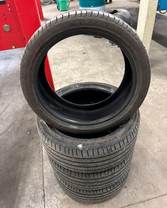 Gomme Pirelli