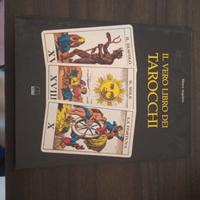 libro il vero libro dei tarocch