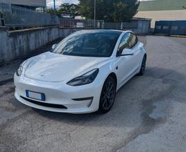 TESLA Model 3 - 2021