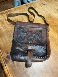 Borsa a tracolla vintage artigianale in cuoio
