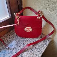 borsa in pelle rossa