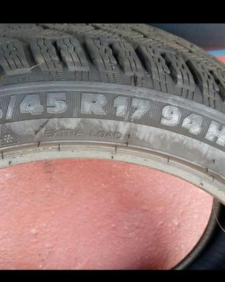 Gomme termiche 225 45 17