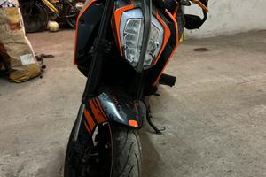 Ktm duke 125