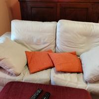 Divano in pelle morbida 