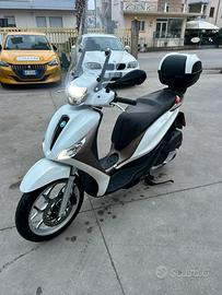 Piaggio Medley 125