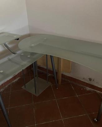 scrivania in vetro
