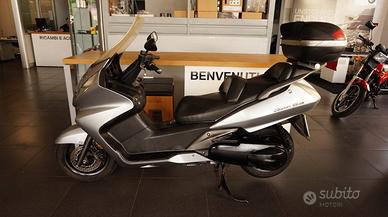 HONDA Silver Wing 400 .