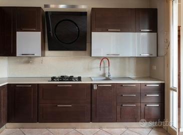 Cucina Berloni in legno massiccio + Cappa Elica Om