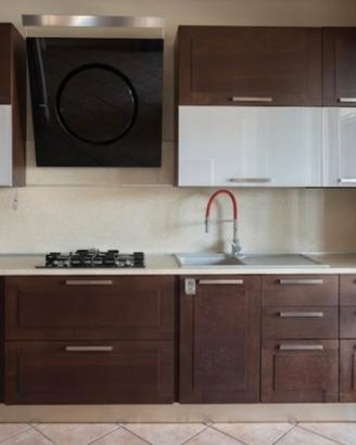 Cucina Berloni in legno massiccio + Cappa Elica Om