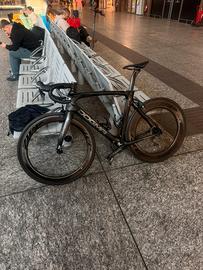 Pinarello Dogma F10 Dura-Ace Zipp 404/808