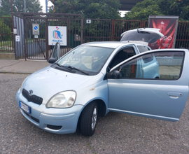 Toyota yaris 1.0 benzina 2004
